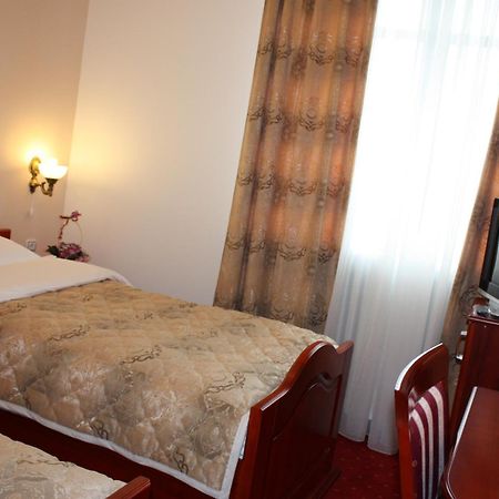 Garni Hotel Beograd Negotin Rum bild