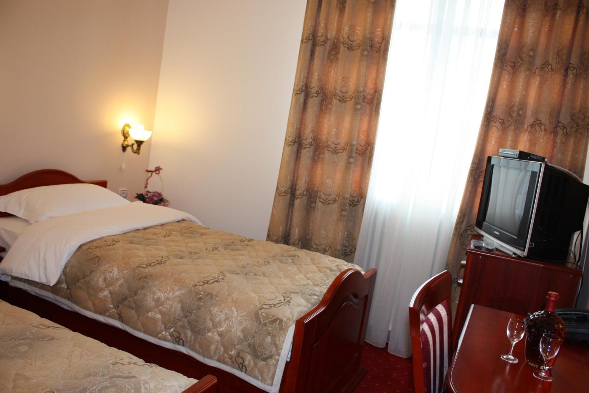 Garni Hotel Beograd Negotin Rum bild