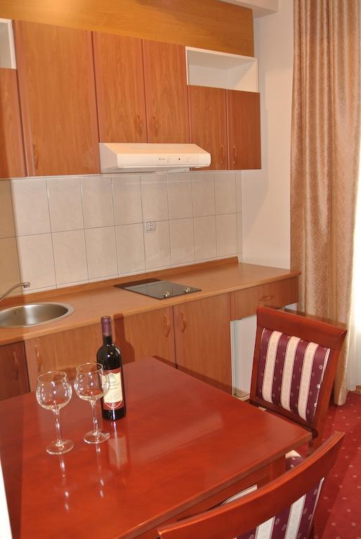 Garni Hotel Beograd Negotin Rum bild