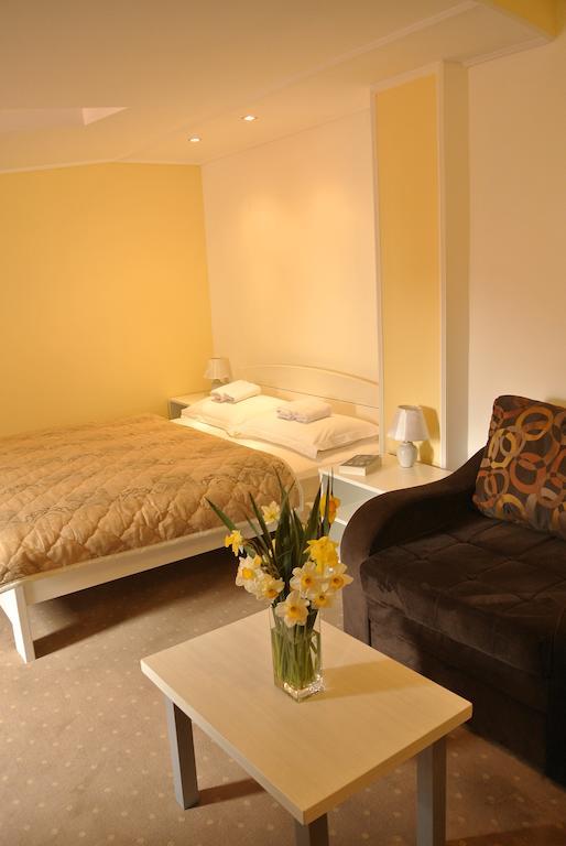 Garni Hotel Beograd Negotin Rum bild